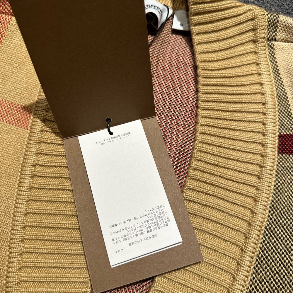 Burberry Tan and Red Knitwear - Picture 5 of 5